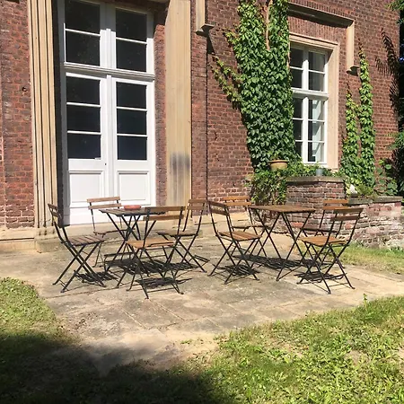 Ministerhaus - Historisches Anwesen Fuer Gruppen Und Seminare Vila *