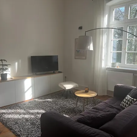 Ministerhaus - Historisches Anwesen Fuer Gruppen Und Seminare Vila