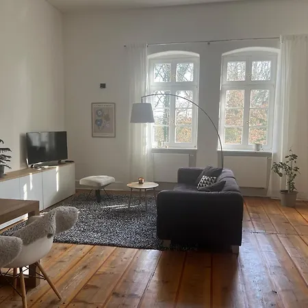 Ministerhaus - Historisches Anwesen Fuer Gruppen Und Seminare Vila