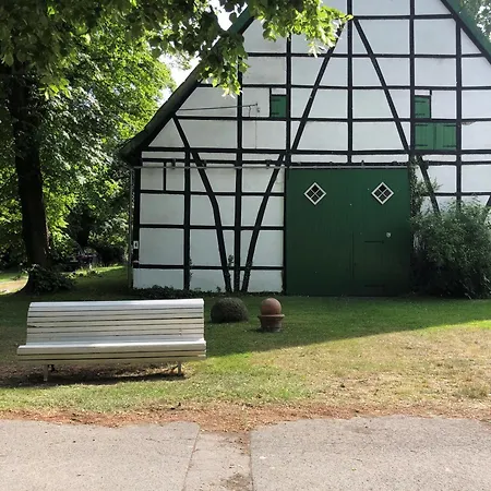 Vila Ministerhaus - Historisches Anwesen Fuer Gruppen Und Seminare Bergkamen