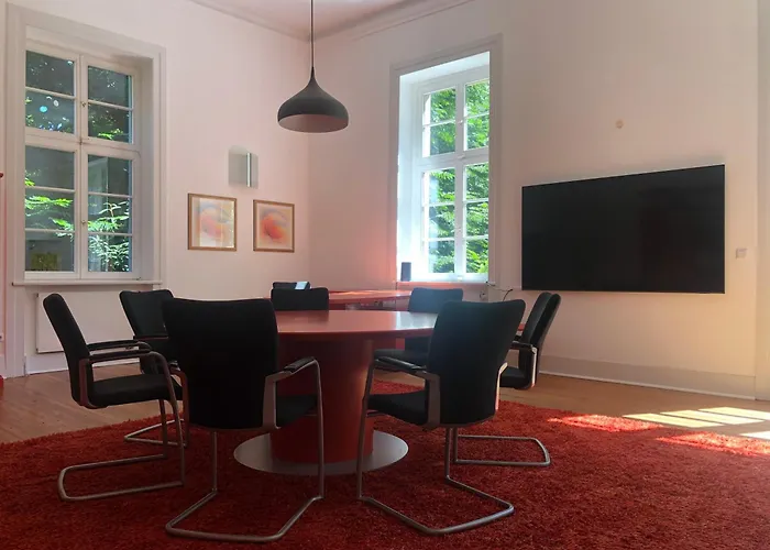 Ministerhaus - Historisches Anwesen Fuer Gruppen Und Seminare Бергкамен