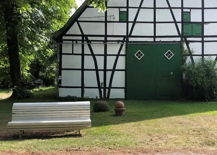 Вилла Ministerhaus - Historisches Anwesen Fuer Gruppen Und Seminare Бергкамен